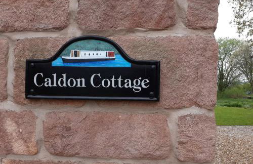 Canal-side 5-Bed Cottage - Sleeps 10 Pet Friendly - Foto 27