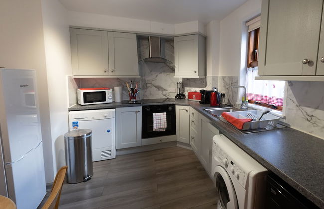 Apartment 65B - Photo 5