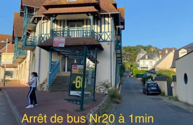 La Villa l'Oiseau Bleu proche de la plage et de Deauville !!! Awards 2025 - Photo 23