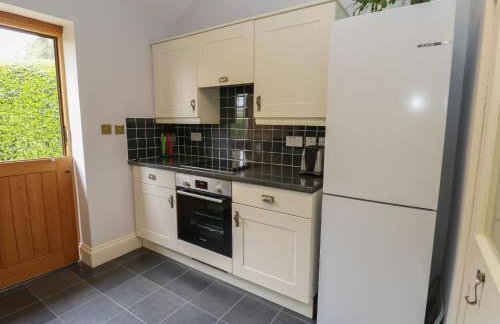 Plum Tree Cottage - Photo 12