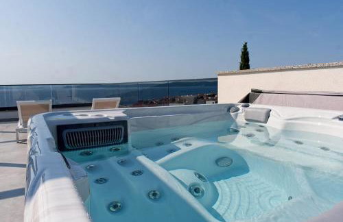 Apartment Ivano with pool & jacuzzi - Photo 26