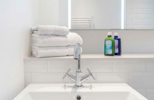 The Nook Tower Bridge - Foto 22