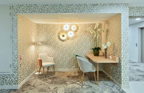 Zenao Appart'hôtels Suresnes - Foto 69