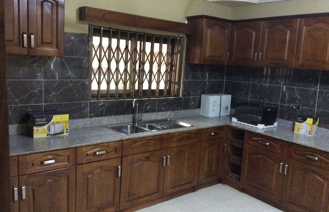 Evergreen Apartments - Photo 15