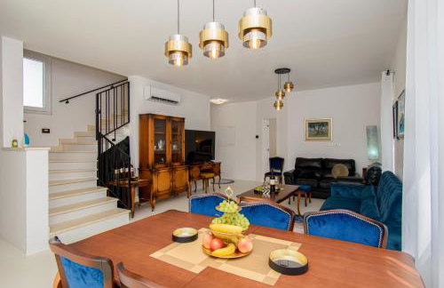 Modern Villa Angelina in Poreč - by Istrabook - Foto 27