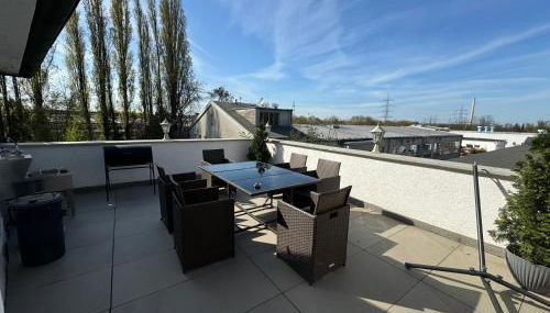 120qm Geräumige Wohnung & Balkon & Parkplatz - Foto 2