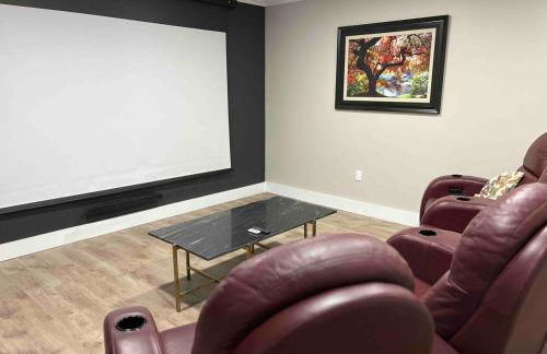 Family Retreat Prime Location in Decatur - Photo 27