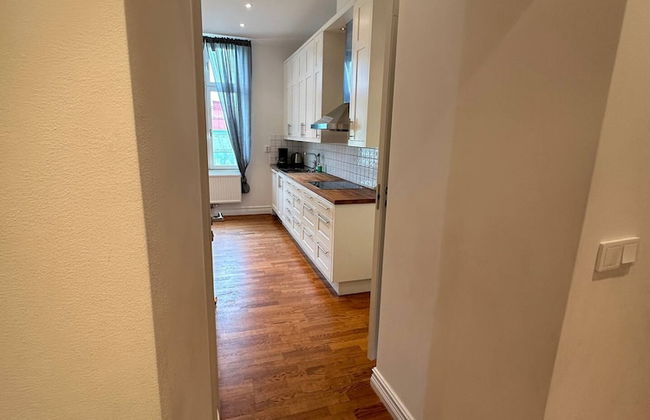 Luxury Apartment in City - Photo 7