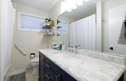 Modern North Fargo Home near the Fargodome - Foto 23