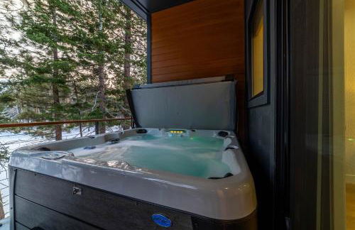 Spectacular New 4BR Townhome: Garage, Jacuzzi, BBQ - Photo 34