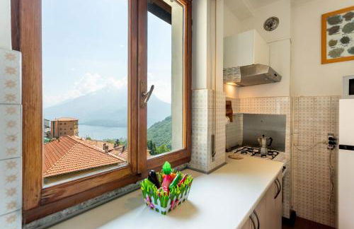 Sciura Elena's Terrace With Lake, Mounts & Valley by Halldis - Foto 9