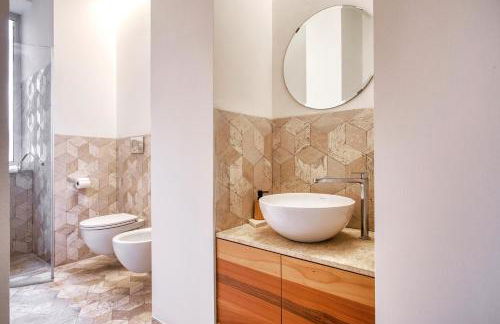 Just Urban Stays - Bilocale con Spazio Esterno - 10 min Duomo in tram - Foto 13