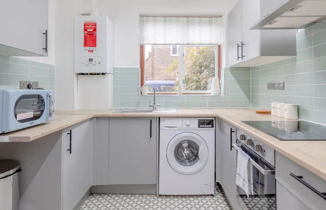 Central 3 Bedroom House With Garden - Foto 26