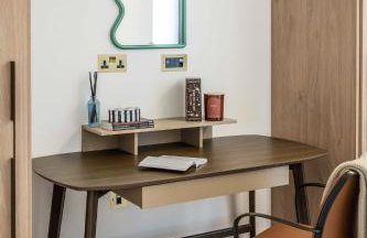 Modern 3-Bedroom Apartment near Kings Cross & Coal Drops - Photo 9