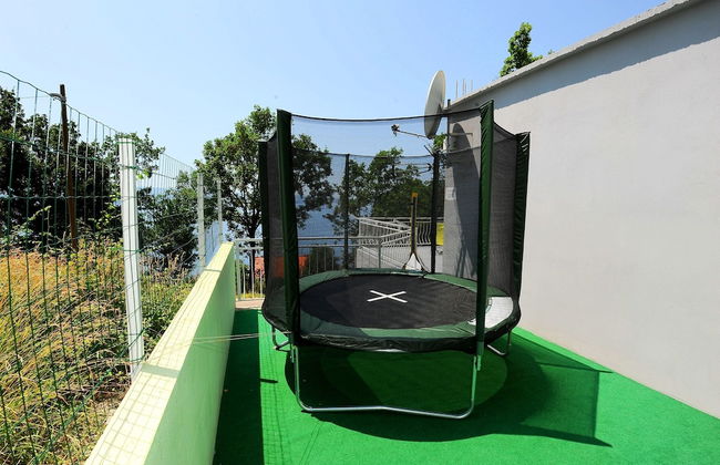 Holiday House With Pool - Photo 20