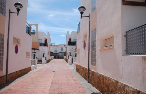 Magnífico Adosado con Piscina en Urb. Palm Beach - Foto 51