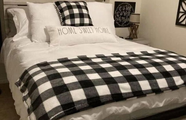 Eagle Pass Condo Rentals - Photo 10