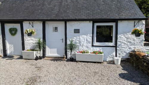 The Stables - Bankshill - Photo 1