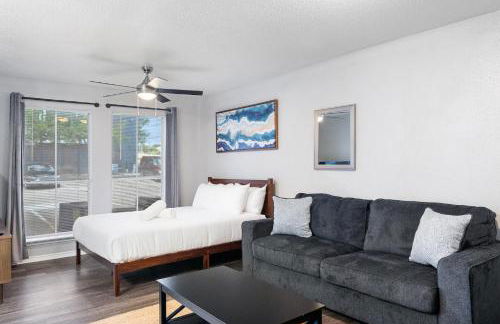 Furnished Apartments in University Hills - Foto 27