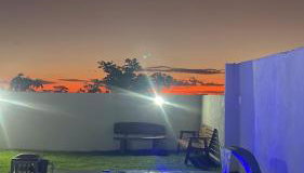 Casa com piscina e garagem privativa - Foto 3