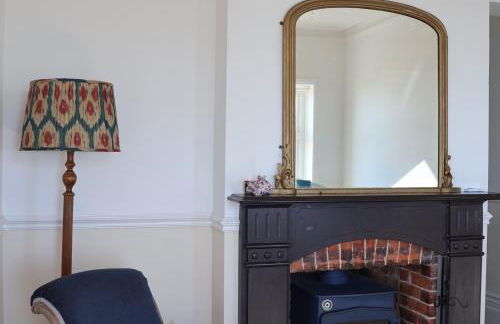 Inglewood - Historic retreat with incredible sea views - Photo 6