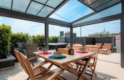 MY DALMATIA - Beach house Festini with private jacuzzi & sea view - Foto 3