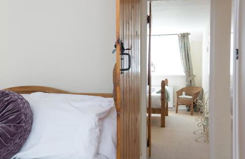 Cozy 3 Bedroom Cottage with stunning Sea View - Pass the Keys - Foto 19