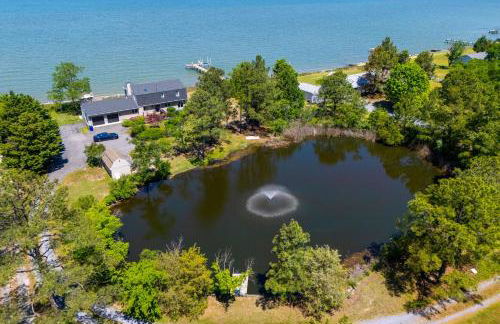 Bayfront Gem with Amazing Water Views and Pond! - Foto 2