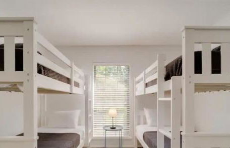 Cozy 5BR Pool House with Hot Tub Near The Lake - Foto 28