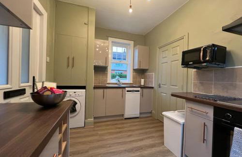 The Rose- Grd Floor, 2-5 Beds, SmartTV, Uni, Tram, M250 Fibre - Foto 6