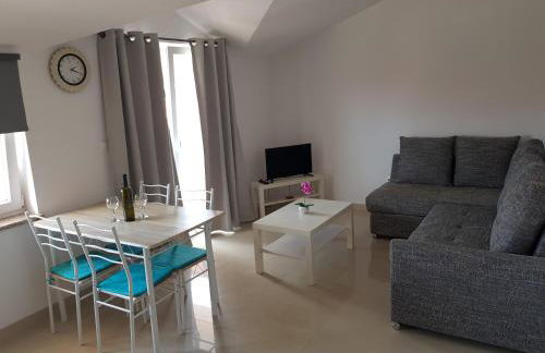 Apartmani Vrdoljak Malinska - Foto 19