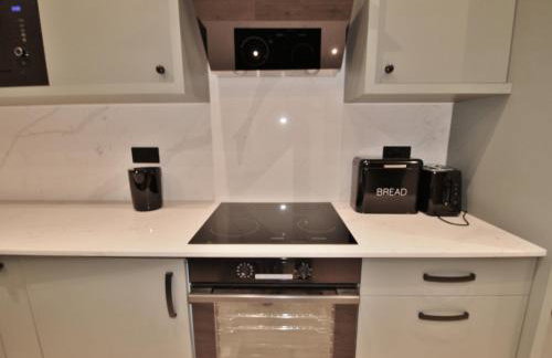 Fantastic 2 Bed Penthouse With Free Parking in Acton - Foto 27
