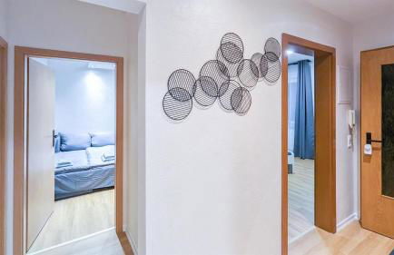 ALFA 4 Zimmer Apartment 8 Personen TV WIFI WM I 4BR 7Beds I 8 people I Kitchen l Bathroom - Foto 31