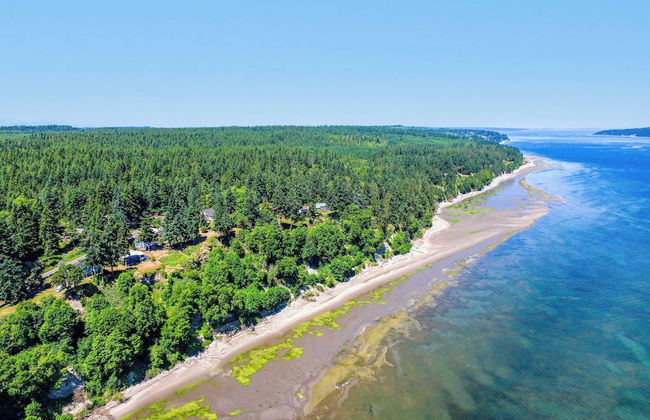 Saratoga by the Sea by Avantstay Panoramic View, Near Langley - Photo 5