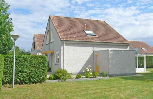 Bungalow in Breskens Near the Beach - Photo 31