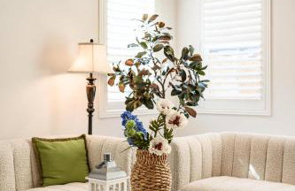 Spacious 5BR Getaway w Game Room & Modern Comfort - Photo 23