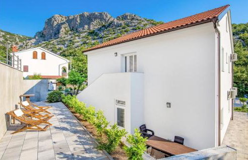 6 Bedroom Stunning Home In Lukovo - Foto 13