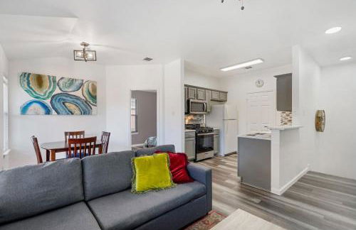 Quaint 2BD2B Condo* Fully Furnished*Amazing Patio* - Photo 6