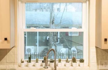 Poconos Modern Chalet I Hot Tub I Home Theater I Fenced Yard I Pet Friendly - Foto 29