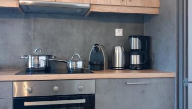 Aurora Andros House - Photo 3, stove