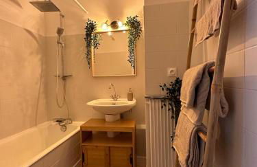 Bohemian studio in Menton close to sea with parking - Foto 3