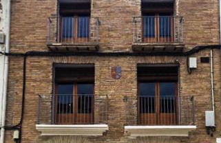 Plaza Apartamentos - Photo 2