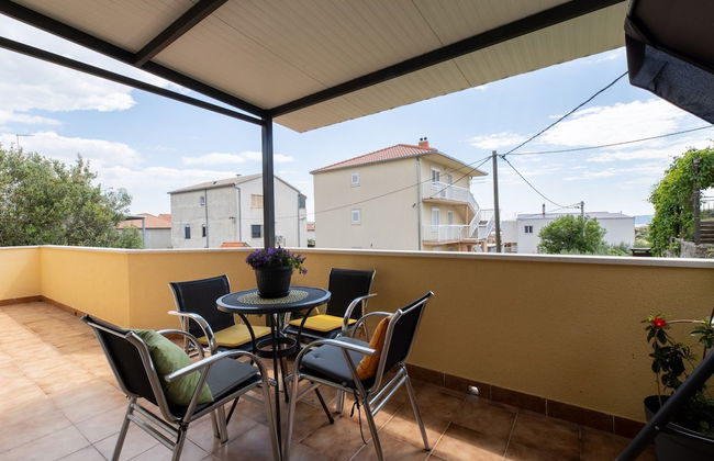 Kasteline Elegant Apartment With Balcony - Foto 10