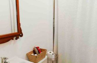 Cottage Apartment by Lake MI w private Hot Tub! - Foto 5