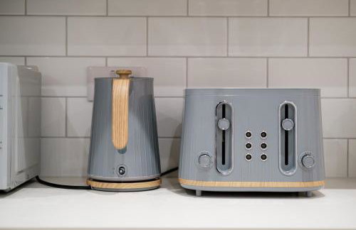 Riya Apartments - Modern & Spacious 6 bed 3 Bath House - Gateshead - Foto 12