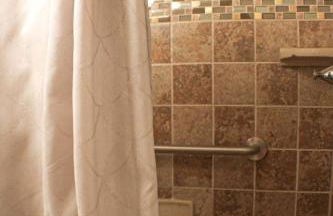 Newly Renovated 2-Bed near Downtown-North Shore - Foto 27