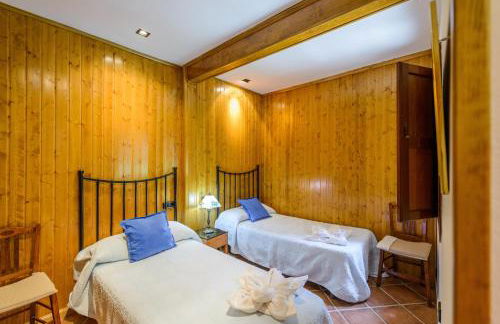 La Casita con piscina privada de tres dormitorios - Photo 14