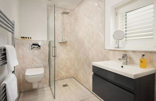 Sunset View, Hot Tub Haven for max 8 people - Photo 11