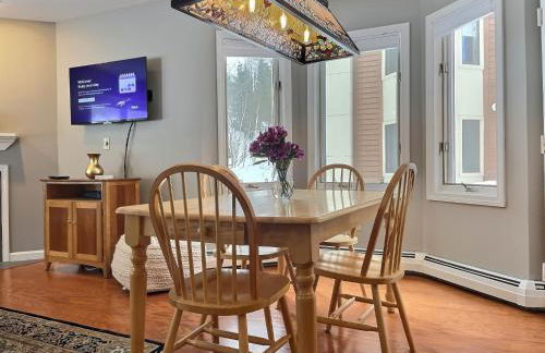 SnowDen - Pool, Gym, Hiking, Fireplace! - Foto 20