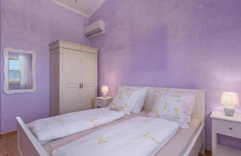 Stunning Home In Malinska With Wifi - Photo 31